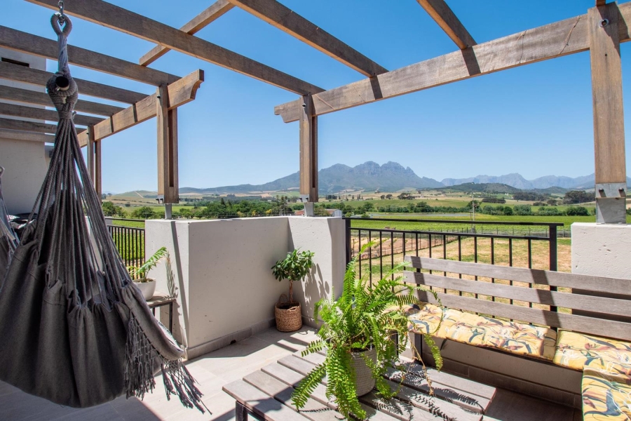 3 Bedroom Property for Sale in Nooitgedacht Village Western Cape